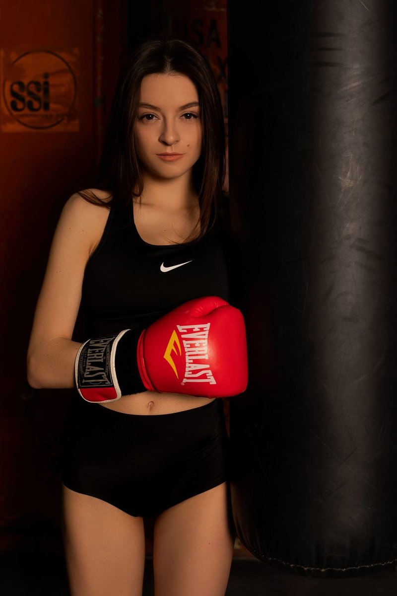 Юлия, 30 лет, 0 размер груди